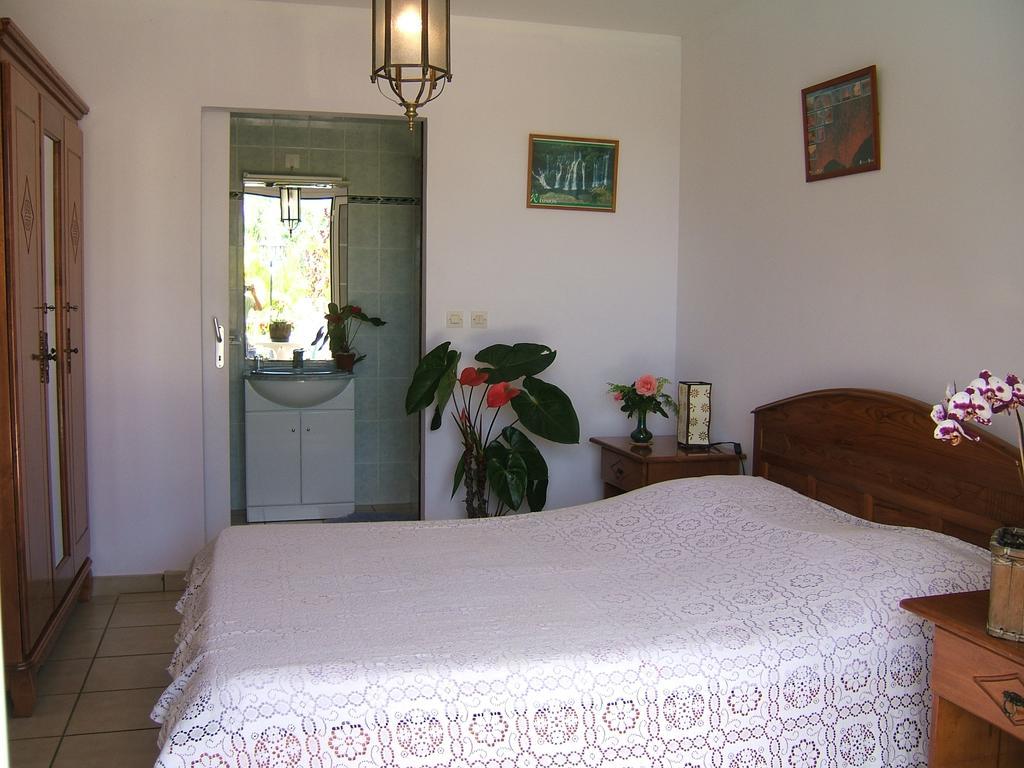 Holiday Home La Caverne Des Hirondelles Saint-Joseph Exterior foto